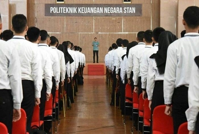 Gagal masuk sekolah kedinasan
