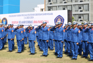 persyaratan seleksi poltek ssn